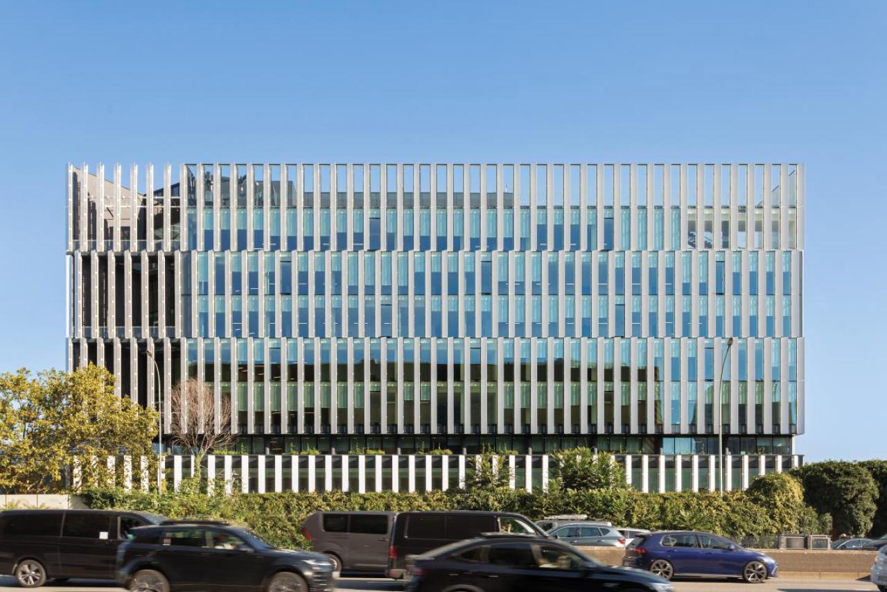 Bureau Paris 4200m² Location bureau Paris OLBUR2100333 1